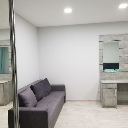 Apartment On Drugetov 49 Ужгород Екстер'єр фото